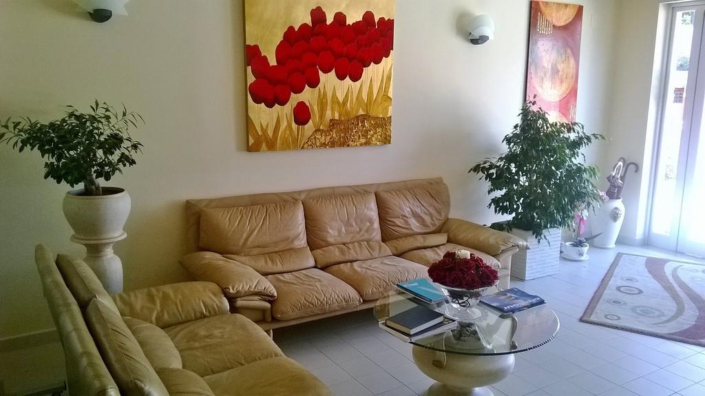 Poggiomarino Hotel Ginevra מראה חיצוני תמונה