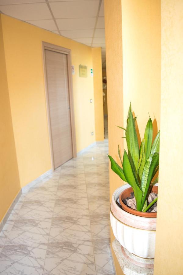 Poggiomarino Hotel Ginevra מראה חיצוני תמונה