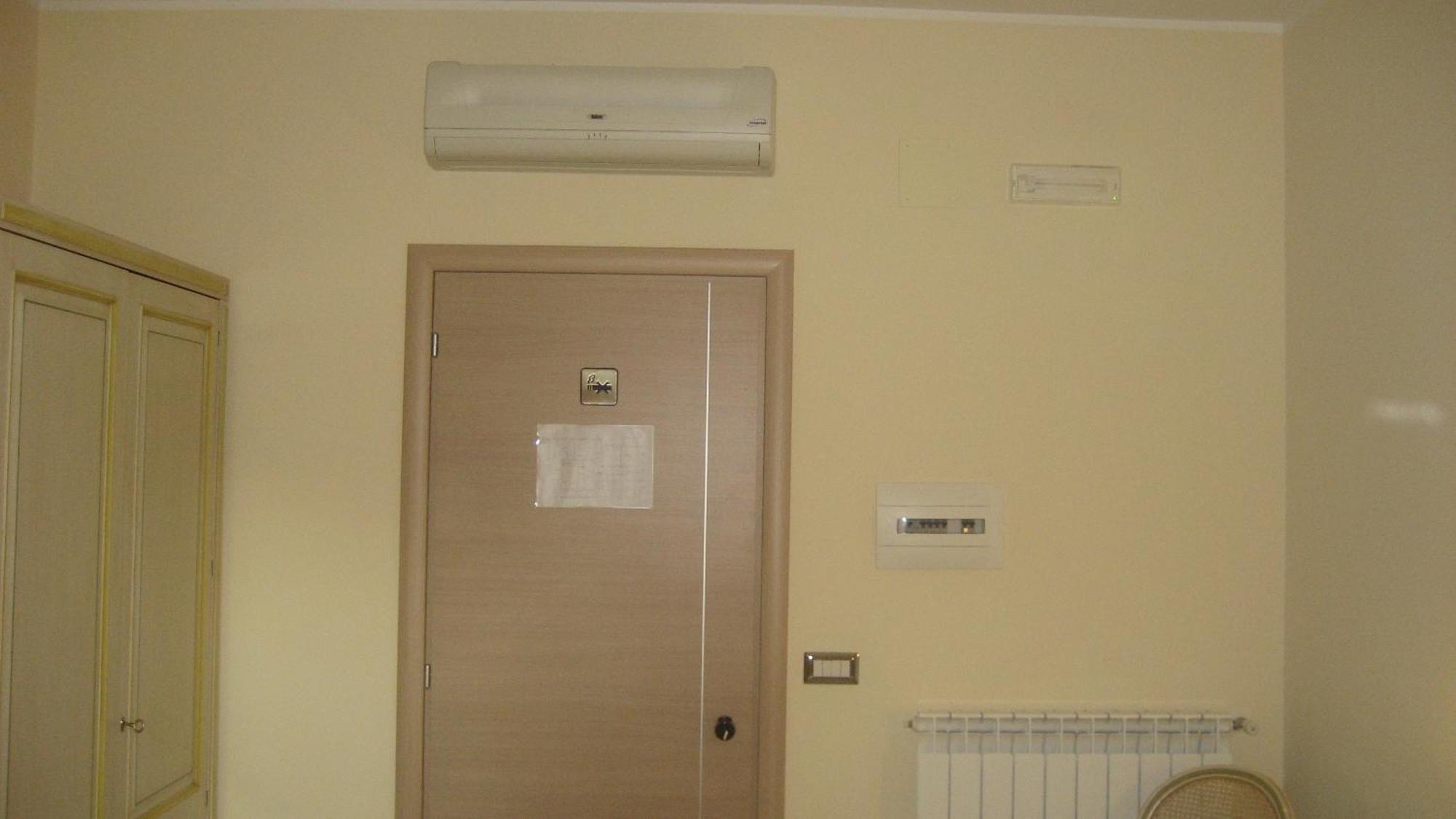 Poggiomarino Hotel Ginevra מראה חיצוני תמונה